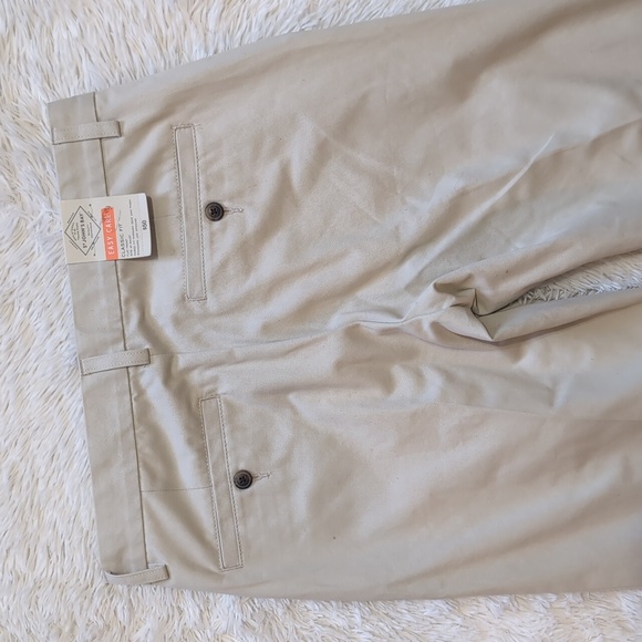 NWT St. John's Bay Classic Stone Cream Khaki Pants Size 30/30 - Picture 5 of 12